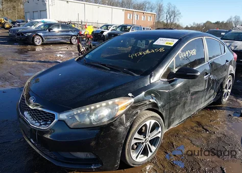 2016 Kia Forte Ex z USA, uszkodzony, nr VIN KNAFZ4A88G5529671